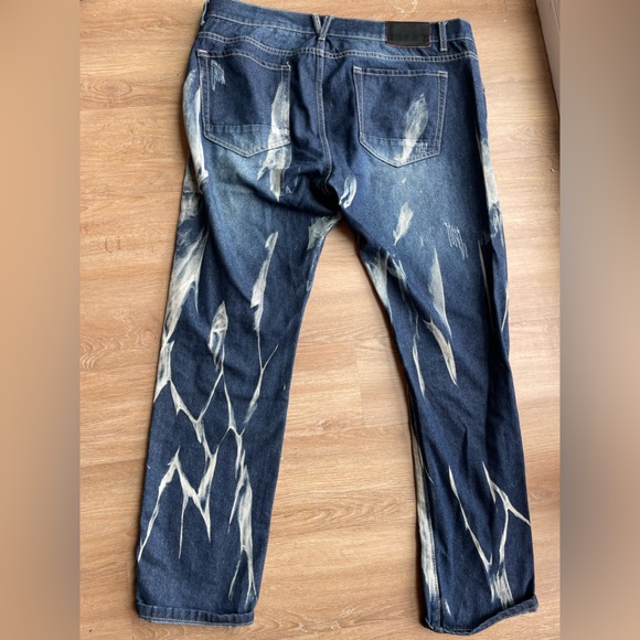 OG Jeans Frosted and Distressed Denim - Picture 8 of 10